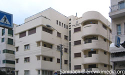 White_building_in_ben_yehuda